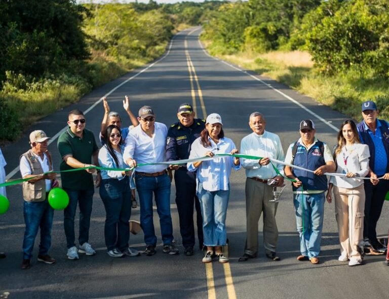 Gobernadora Lucy García entregó Las Tablitas, la mayor obra de infraestructura vial de los últimos años en Sucre